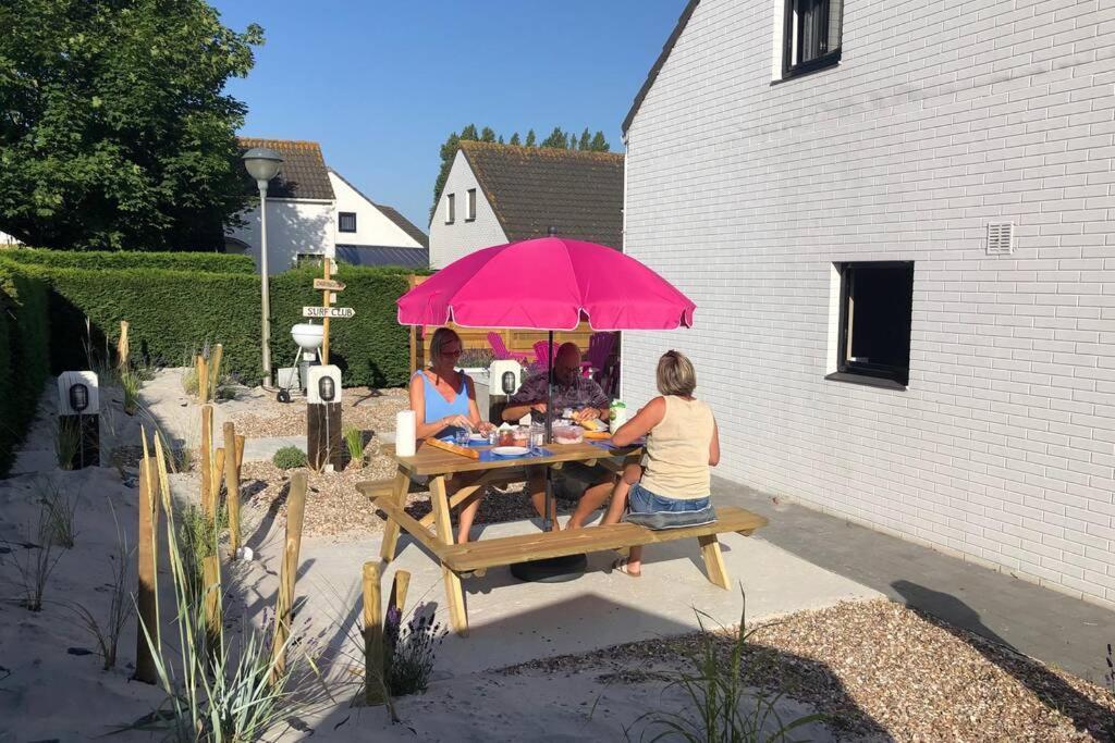 Zeezonzand Koksijde Bagian luar foto